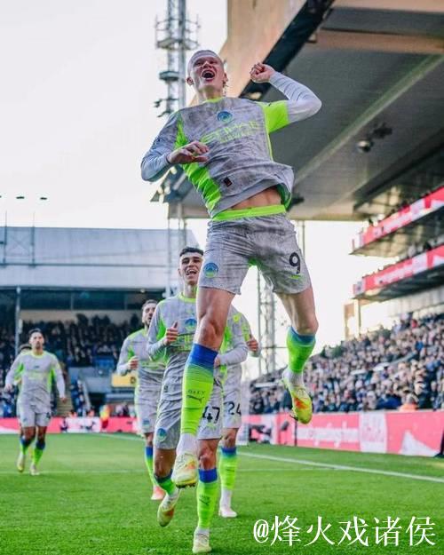 曼城3球大胜水晶宫,抽象对决展现冠军运气 曼城3球大胜水晶宫,抽象对决展现冠军运气