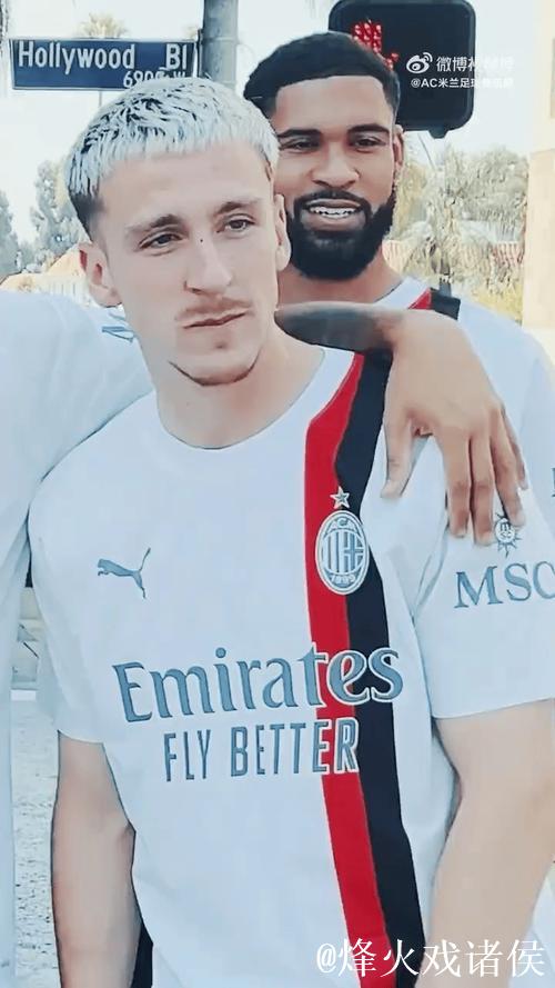 AC米兰正式宣布与萨勒马克斯续签合同