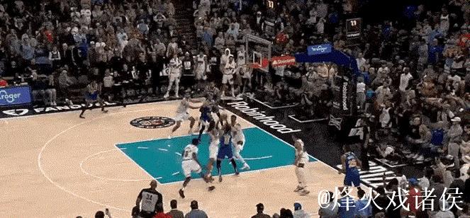 斯潘塞精准投篮命中，灰熊剩余8分钟领先快船12分